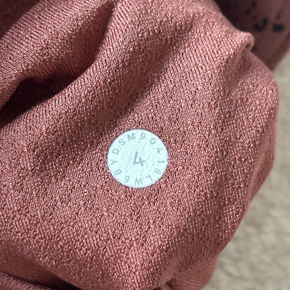 Lululemon To The Beat Tight Reflective 24" *lululemon X SoulCycle - Size 4 - Picture 4 of 4